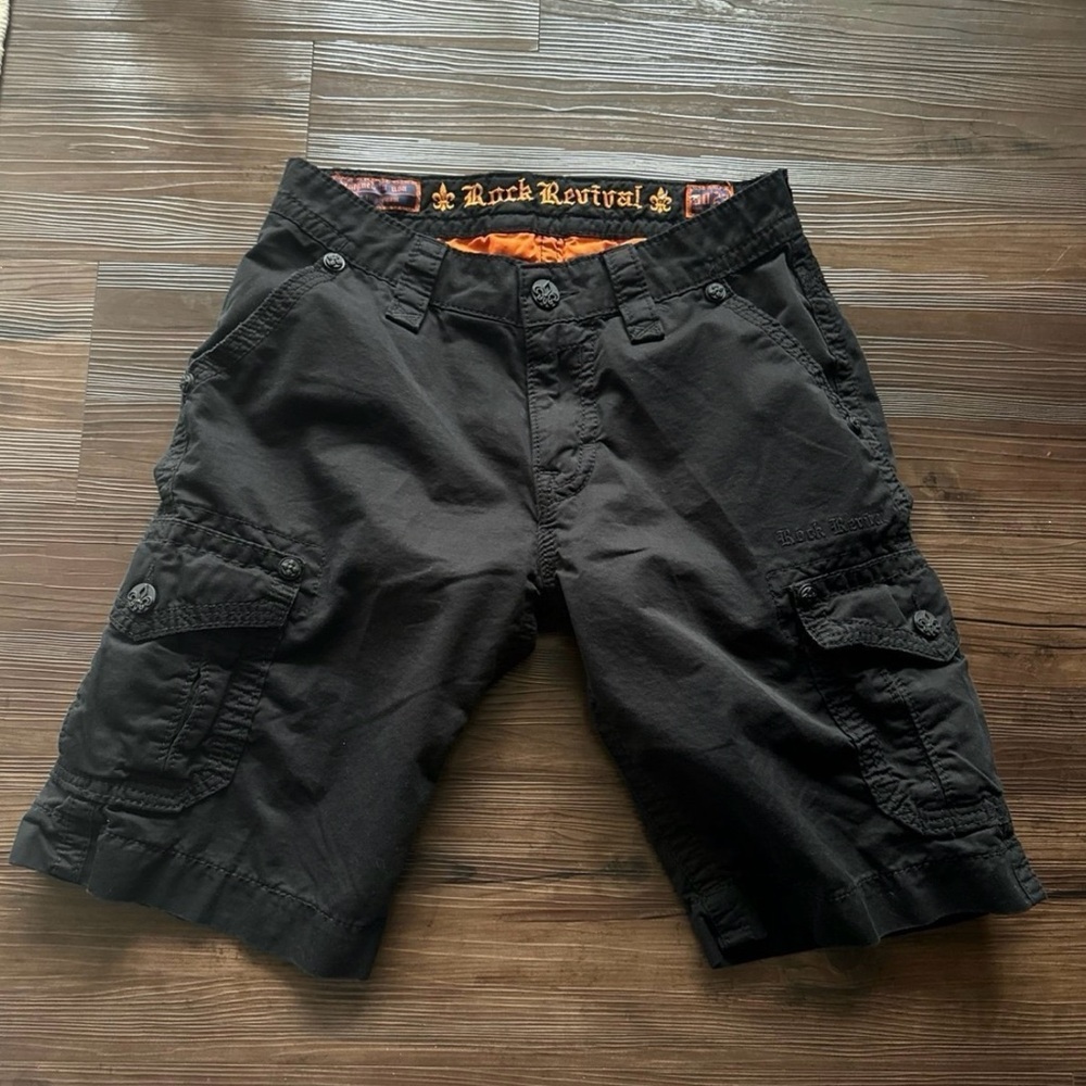 Mens NWOT Rock Revival Black Cargo Shorts Slim Fit 30” x 24” Price is firm 🙏